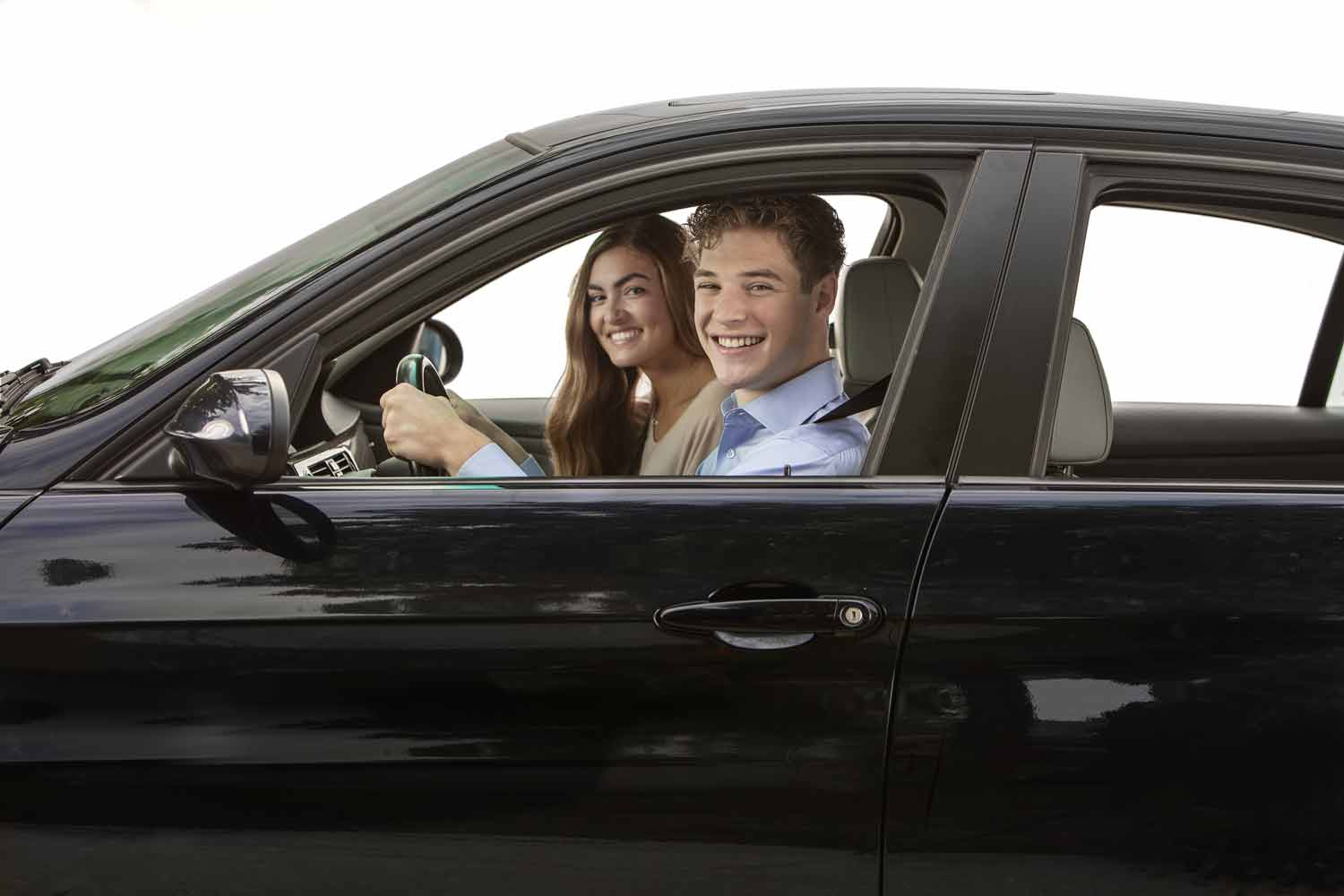 Ring In The New Year With Safe Driving   TeensSmilingInCar 